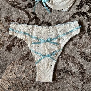 High waist cheeky bottoms, white swirl and blue ribbon